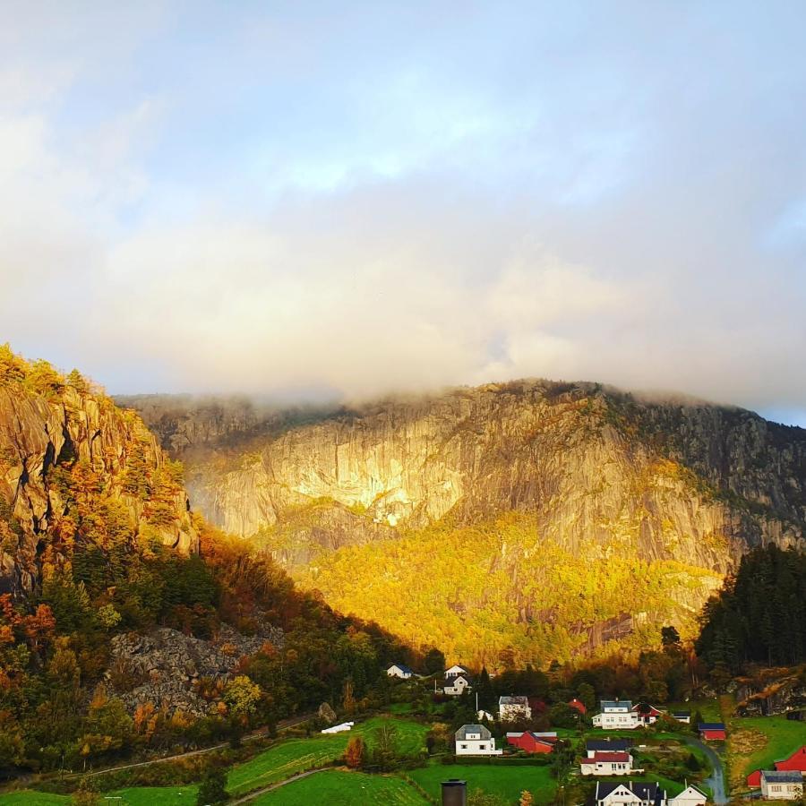 Dada Apartment Hjelmeland Екстериор снимка