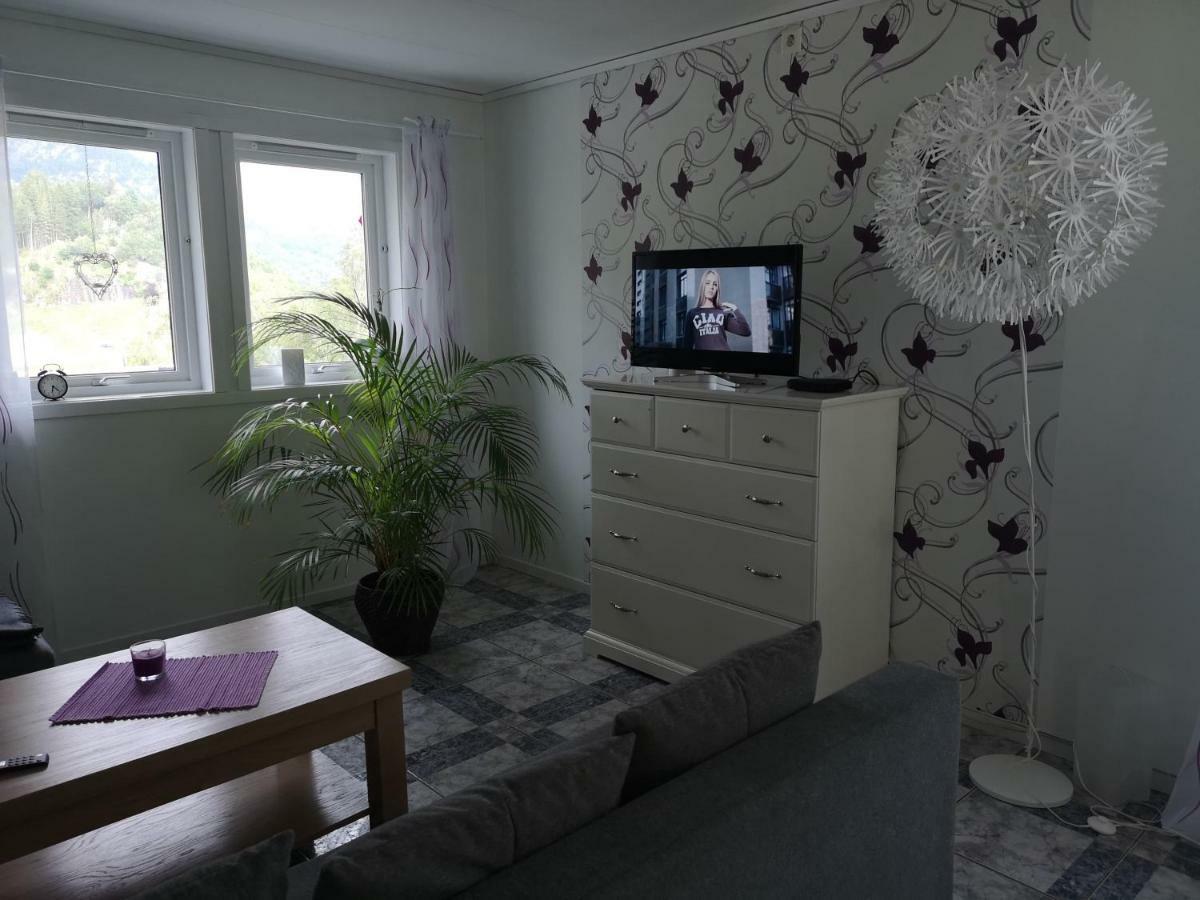 Dada Apartment Hjelmeland Екстериор снимка